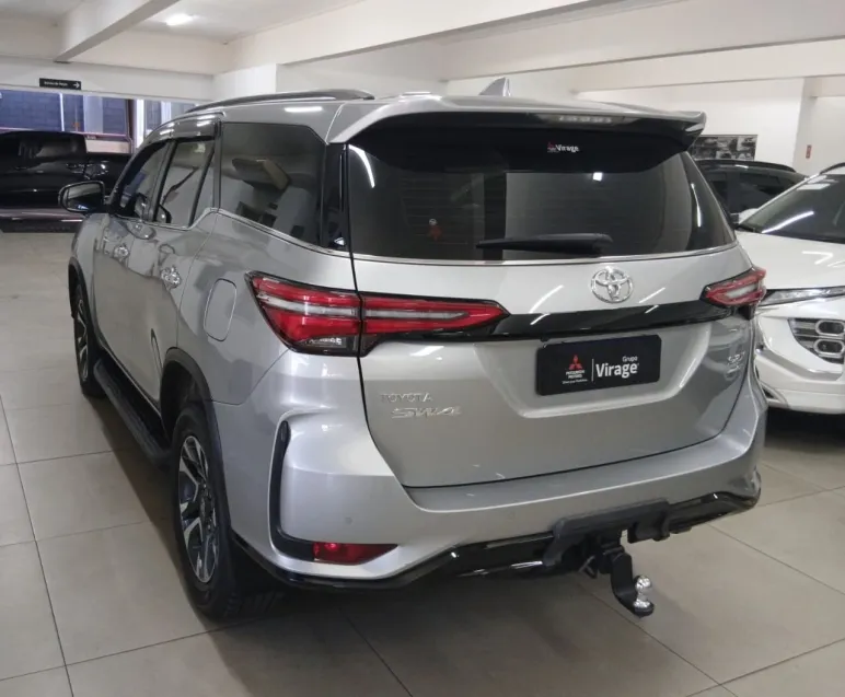 Toyota Hilux Sw4, foto 2