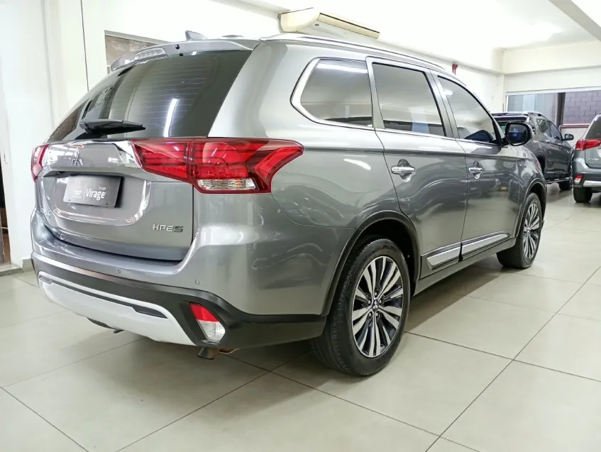 Mitsubishi Outlander, foto 3