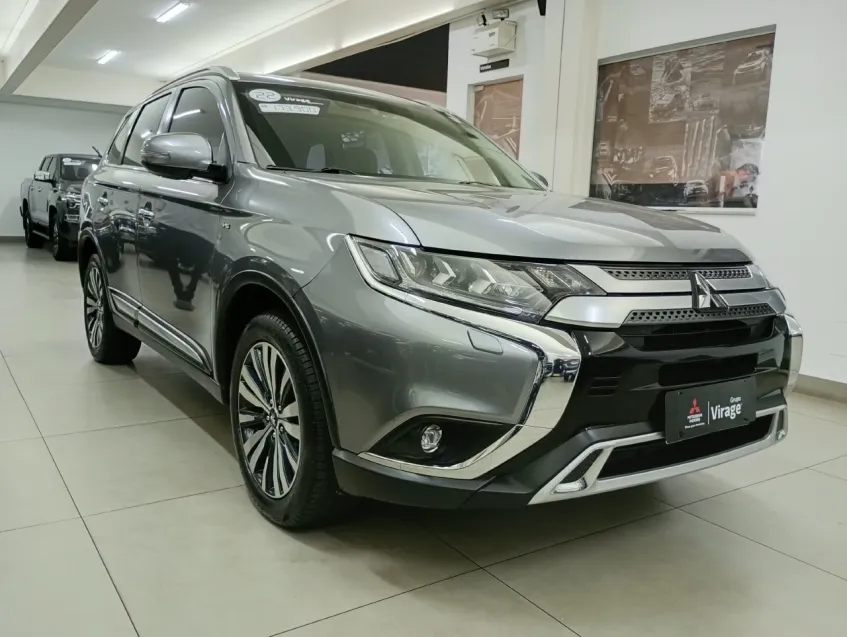 Mitsubishi Outlander, foto 2