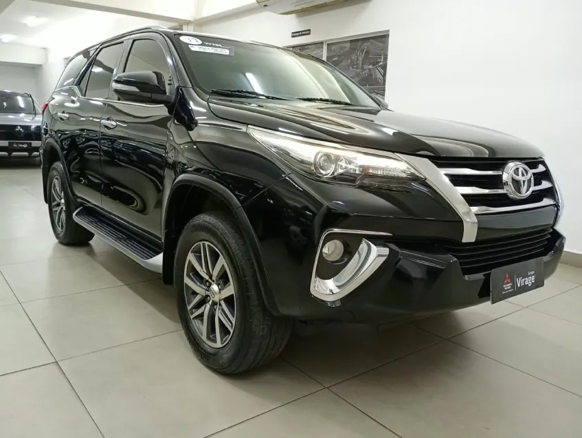Toyota Hilux Sw4, foto 2