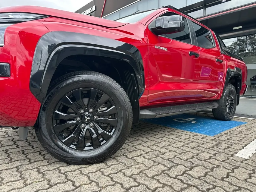 Mitsubishi Triton, foto 2